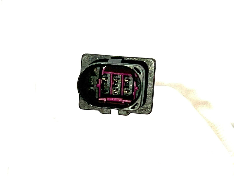  Oxygen Sensor for Jaguar 3.0L V6 & 5.0L V8 Supercharged Engines - C2D24756