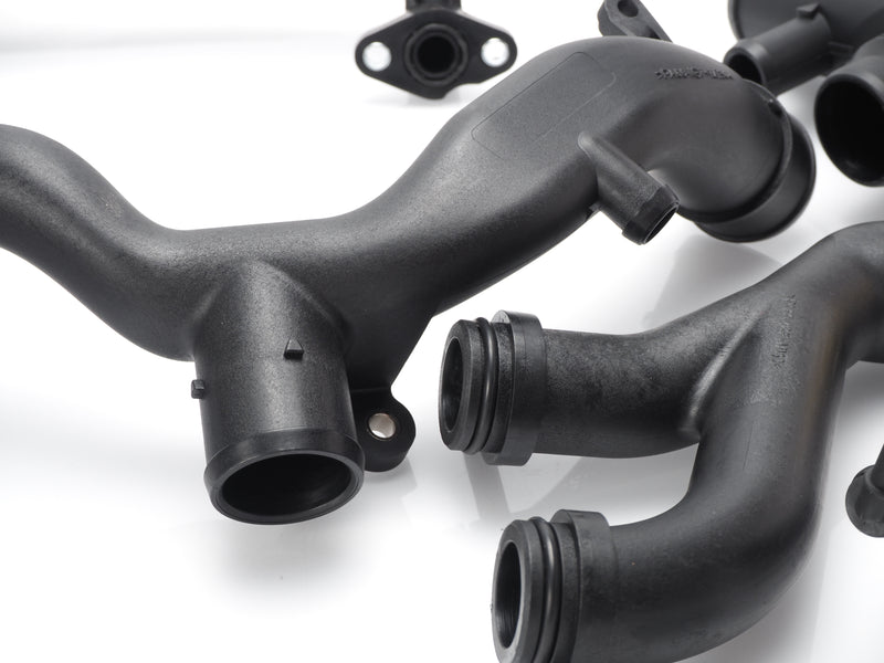 Jaguar crossover pipe AJ813917, C2Z28536 for 5.0L V8 engine cooling system, fits F-Type, F-Pace, XJ, XE, XKR, XFR